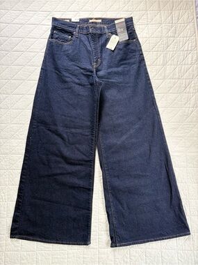 NWT Levi’s Premium 728 High-Rise Wide Leg Dark Wash Denim Jeans - Size 32x32